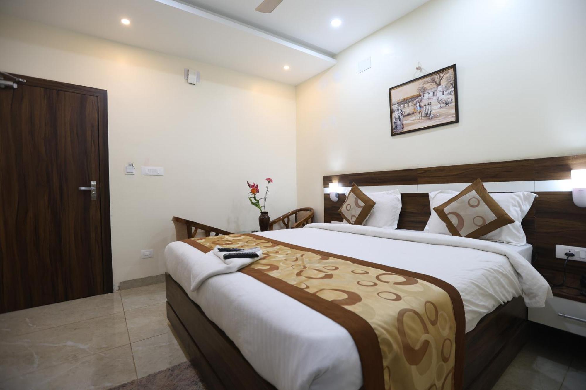Hotel Sj Pride Bhubaneswar Exterior foto